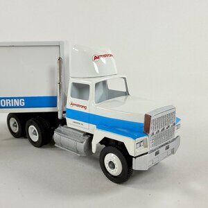 Winross Armstrong Worlds Largest Flooring Truck DieCast Lancaster PA